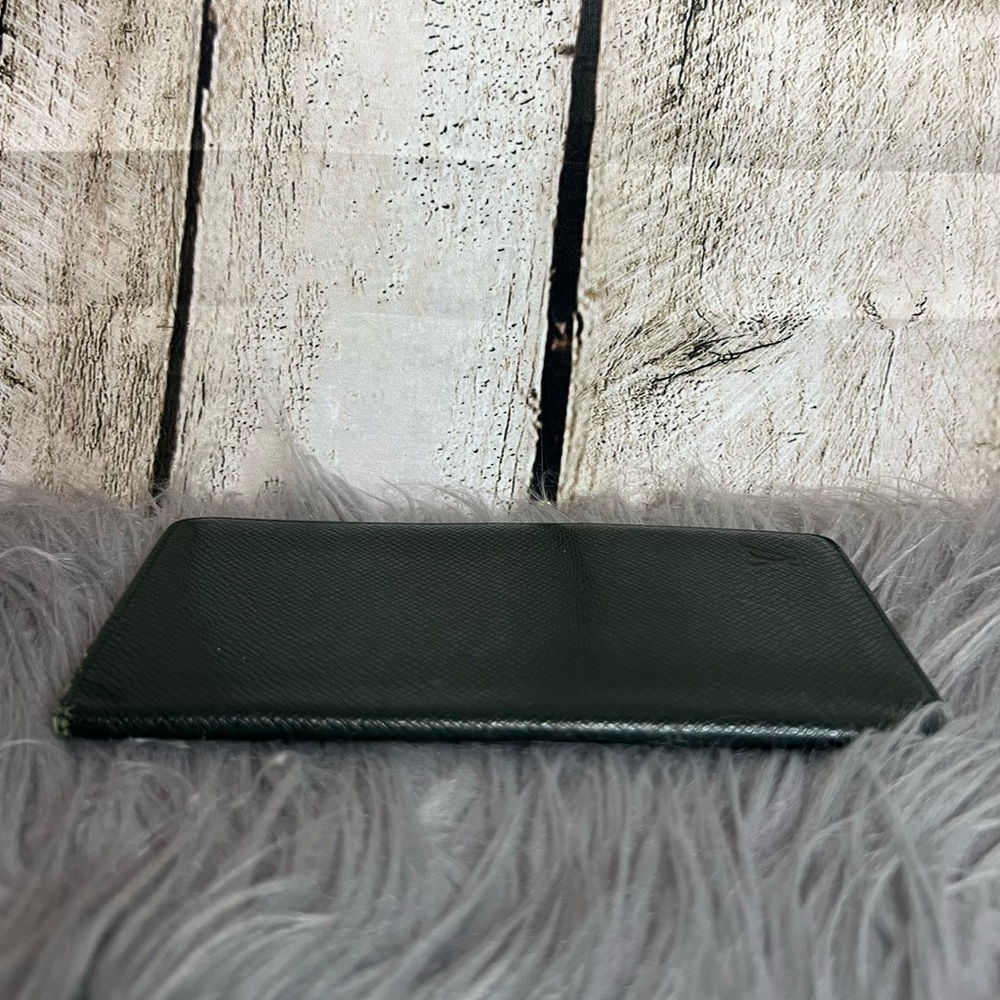 LOUIS VUITTON - taiga long wallet - Picture 5 of 11